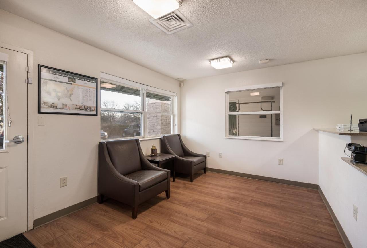 Birch Hill Suites Kansas City - Independence Eksteriør bilde