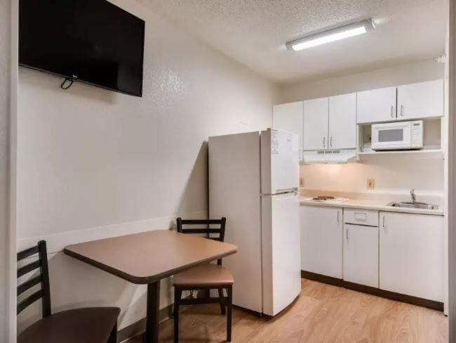 Birch Hill Suites Kansas City - Independence Eksteriør bilde